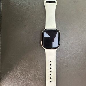 Apple Watch Series 4 (GPS model)
